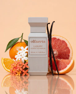 Gaiši pelēks Olfazeta by Chogan Luxury N°137 flakons ar greipfrūtu, apelsīnu, jasmīnu un vaniļas pākstīm